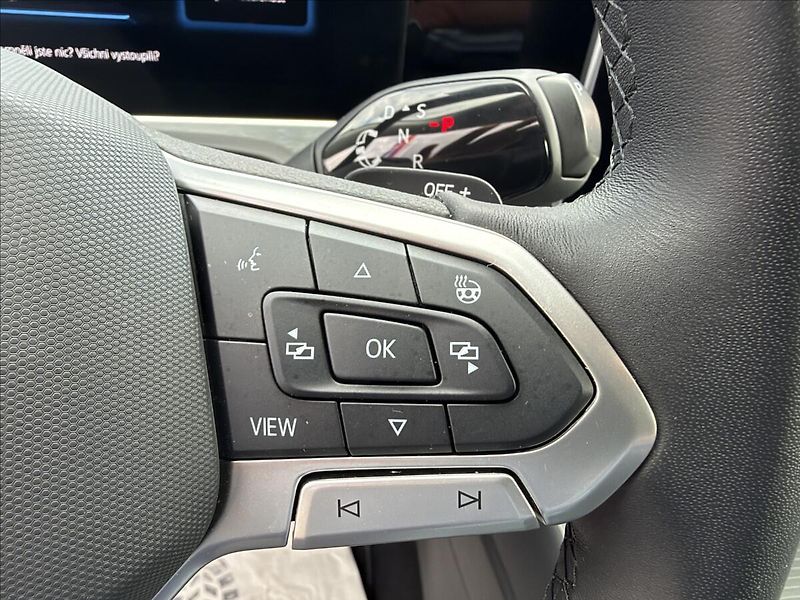 Volkswagen Passat 1.5 eTSI Business/HUD/ERGO - fotka 17 z 28