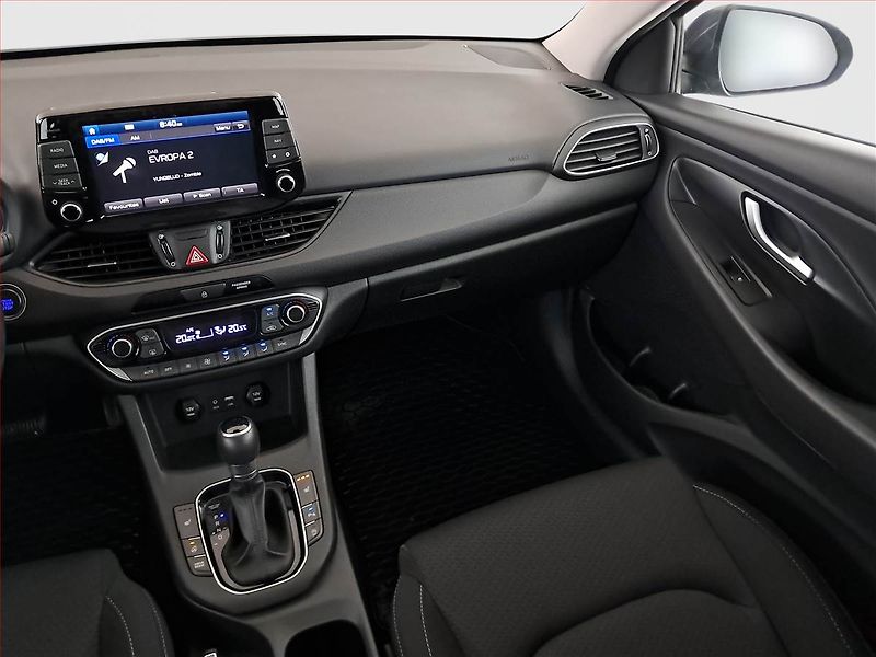 Hyundai i30 (2020) 1.6 CRDi, Automat, Serv.kniha - fotka 8 z 18