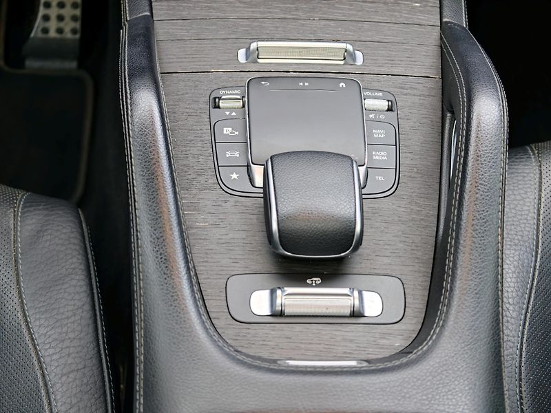Mercedes-Benz GLS 450 4M AMG ČR - fotka 27 z 32