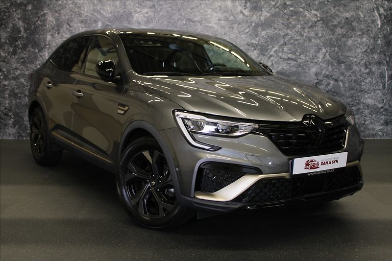 Renault Arkana 1,6 E-TECH Engeneering - fotka 2 z 42