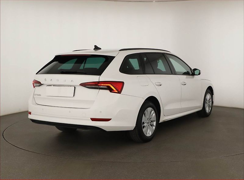 Škoda Octavia (2023) Ambition 1.5 TSI - fotka 5 z 18