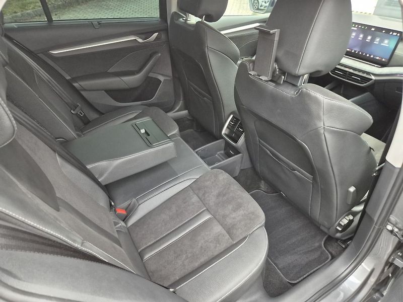 Škoda Octavia 130 let Premium 1.5 TSI 110 kW - fotka 22 z 39