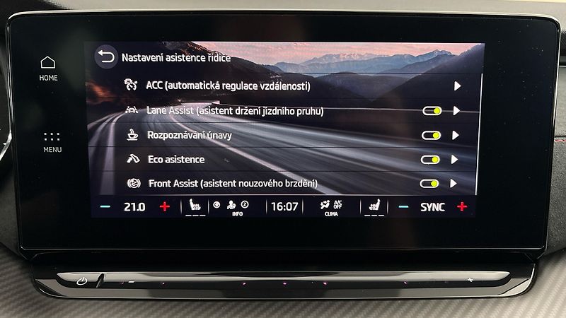 Škoda Octavia 2.0 TDI DSG 4x4 RS Combi - fotka 24 z 27