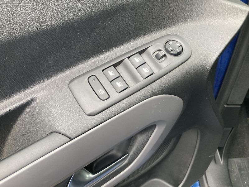 Toyota ProAce City Verso (2020) 1,5D-4D 130 6MT  7-místné  - fotka 8 z 20