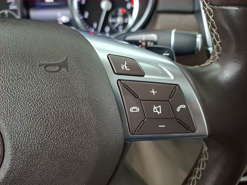 Mercedes-Benz GL (2014) 500 - fotka 22 z 27