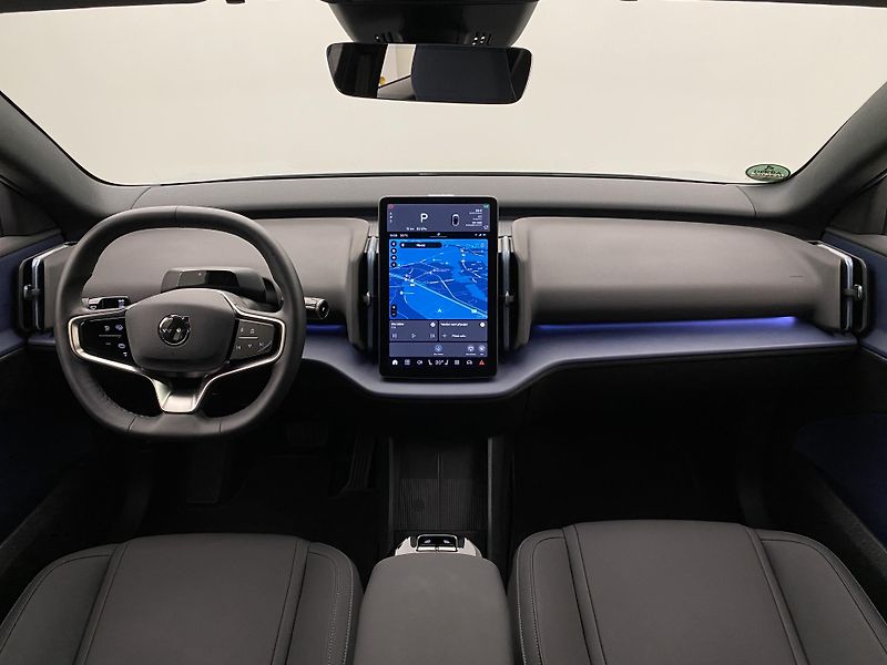 Volvo EX30 PURE ELECTRIC SINGLE PLUS CZ - fotka 2 z 63