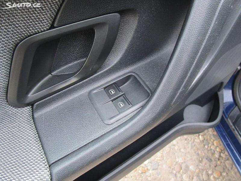 Škoda Fabia 1,2 - 44KW - NOVÁ STK+OLEJ - fotka 18 z 21