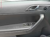 Škoda Yeti (2011) 1.2 TSI, Ambition - náhled 16