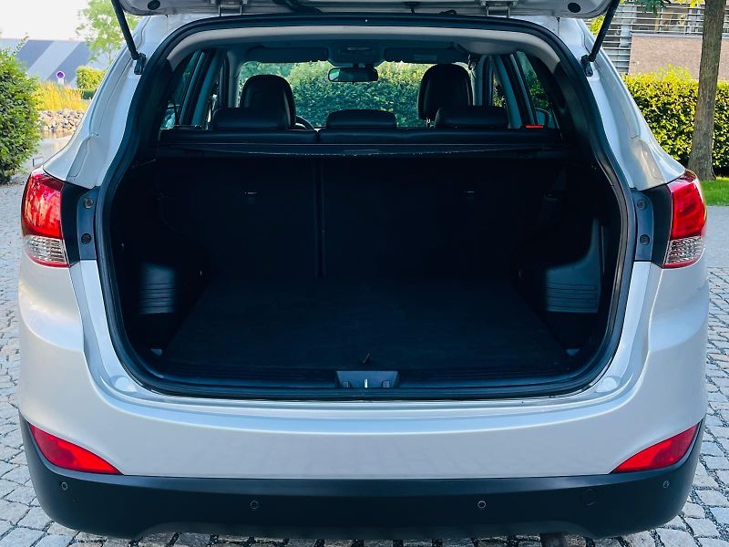 Hyundai ix35 2.0i MANUÁL VÝHŘEV SERVISKA - fotka 18 z 45
