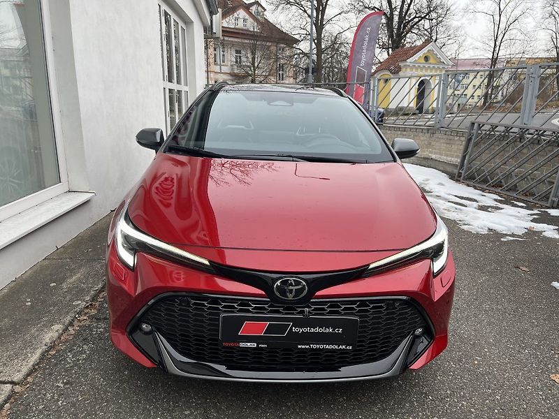Toyota Corolla 2.0 hybrid GR SPORT - fotka 2 z 28