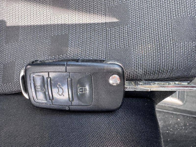 Volkswagen Passat Variant 1.9 TDi 96 kW - fotka 21 z 21