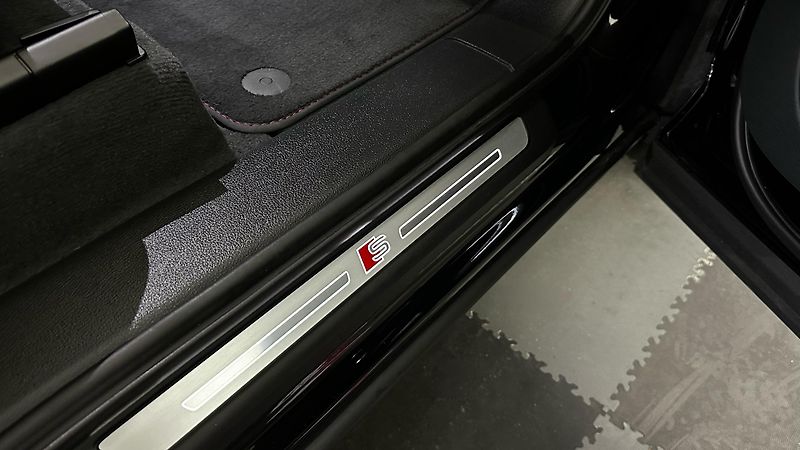 Audi SQ7 ZÁRUKA / MATRIX / 7 MÍST - fotka 50 z 52