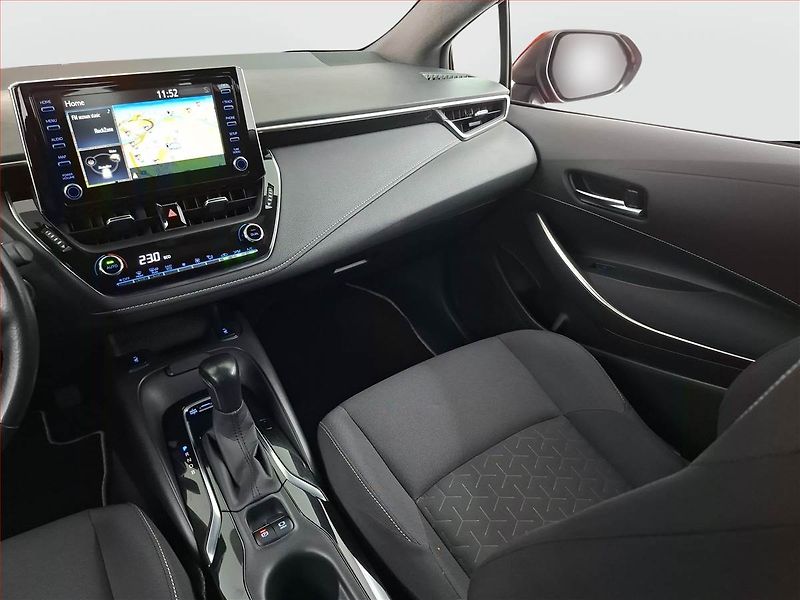 Toyota Corolla (2021) 1.8 Hybrid - fotka 8 z 22