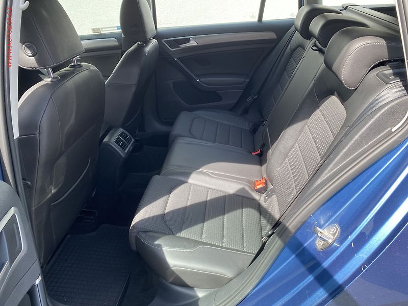 Volkswagen Golf (2015) 1.6 TDi, ČR, servis.kniha - fotka 10 z 16