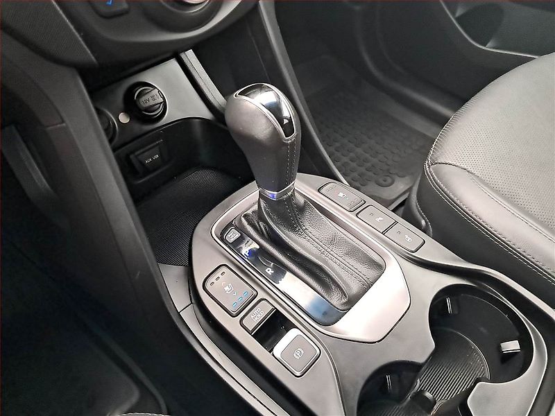Hyundai Santa Fe (2015) 2.2 CRDi, 4X4, Automat - fotka 16 z 18