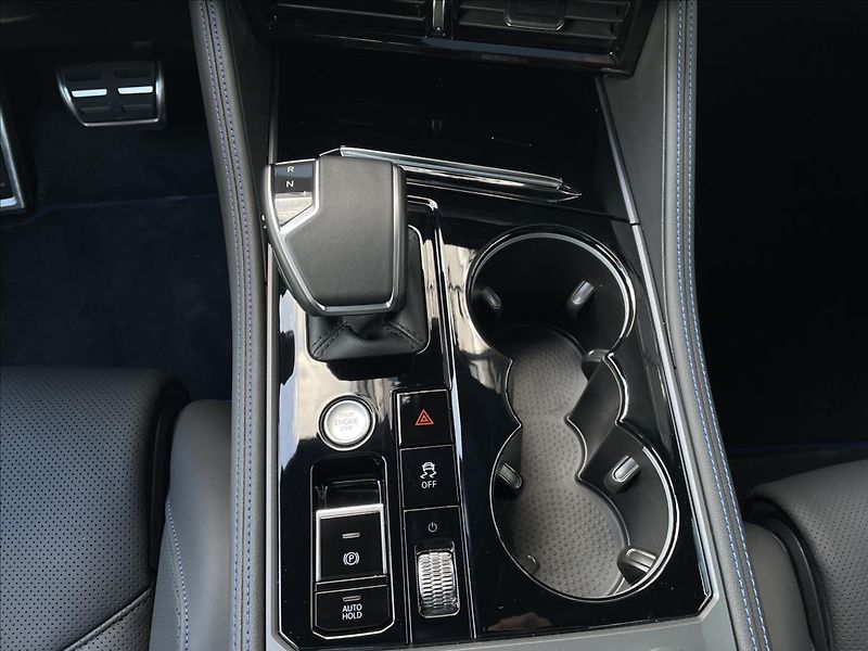 Volkswagen Touareg (2025) 3,0 TSI 340 kW eHybrid  R - fotka 14 z 16