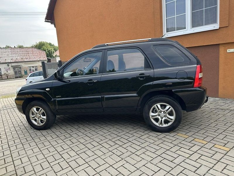 Kia Sportage 2.0i 104kW - fotka 7 z 23