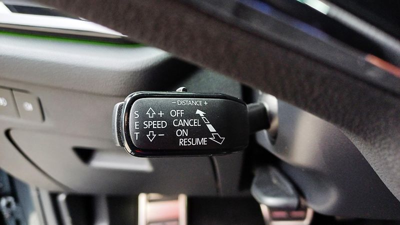 Škoda Octavia (2022) combi 2.0 TDI 110kW DSG-SPORT - fotka 24 z 46