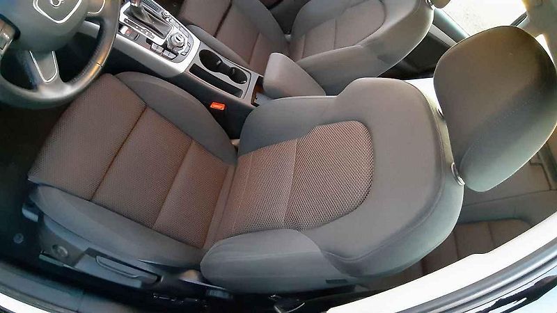 Audi A4 Allroad je reprezentativní a téměř k nerozeznání od většího allroadu odvozeného od A6. 2