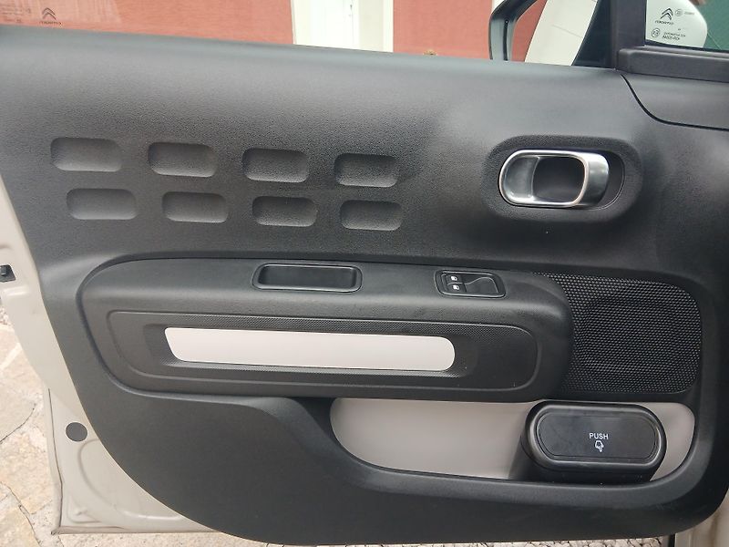 Citroën C3 1.2i ČR 1.MAJ. - fotka 8 z 34