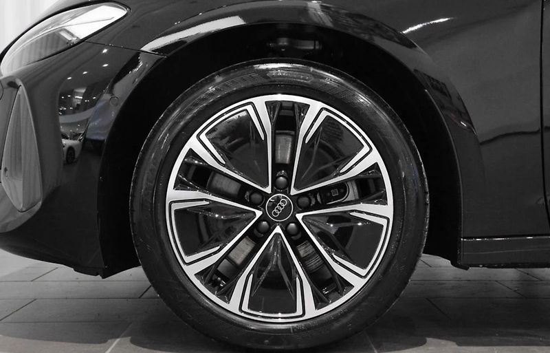 Audi A5 (2024) TDI 150kW Quattro Nez. Topení  - fotka 6 z 16