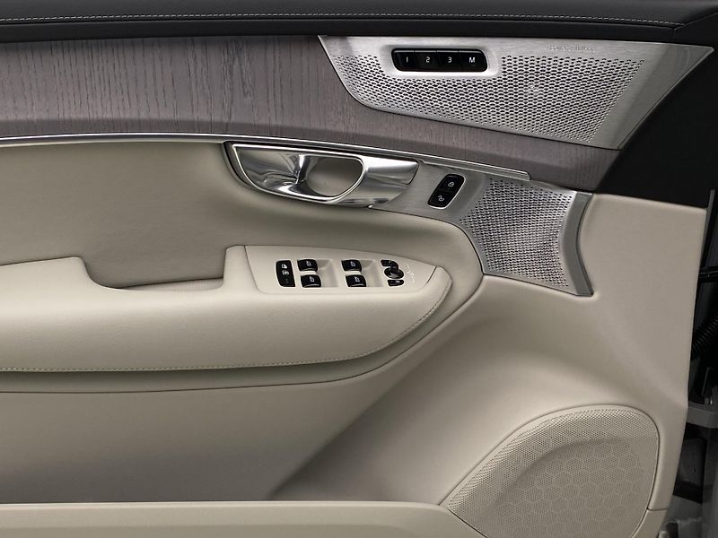 Volvo XC90 (2026) T8 AWD Plug-in BRIGHT ULTRA - fotka 30 z 74