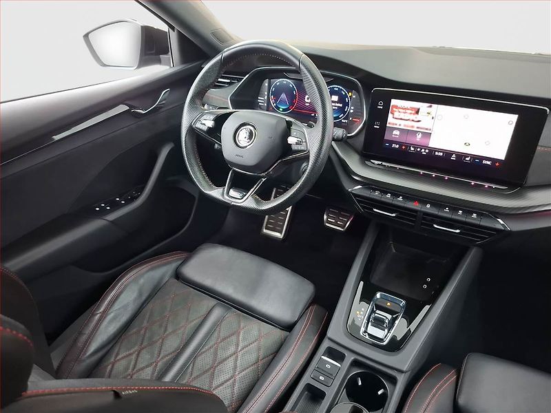 Škoda Octavia (2022) RS 2.0 TSI - fotka 7 z 23