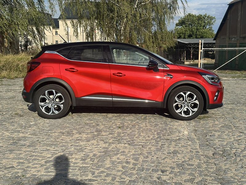Renault Captur (2022) Renault Captur 1.3 Techno - fotka 8 z 16