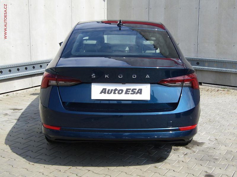 Škoda Octavia (2020) 1.5 TSi, 1.maj,ČR, Style - fotka 5 z 22