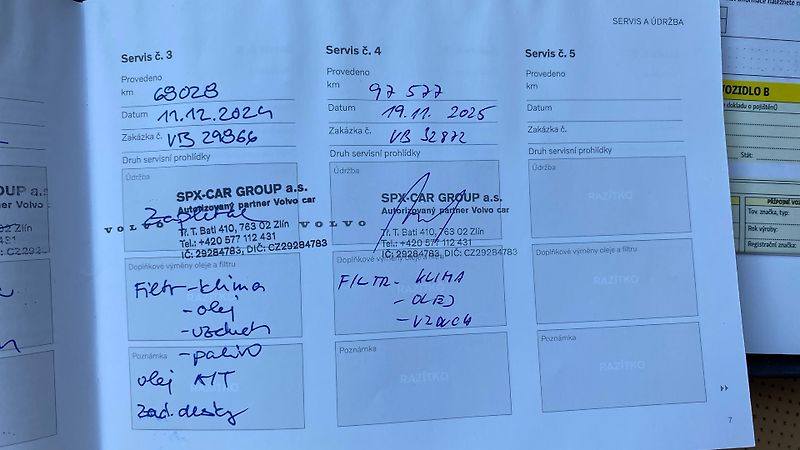 Volvo XC90 INSCRIPTION, B5 AWD, 173+10 kW - fotka 31 z 37