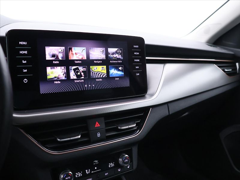Škoda Kamiq 1,5 TSI 110kW DSG Style Kůže - fotka 28 z 41