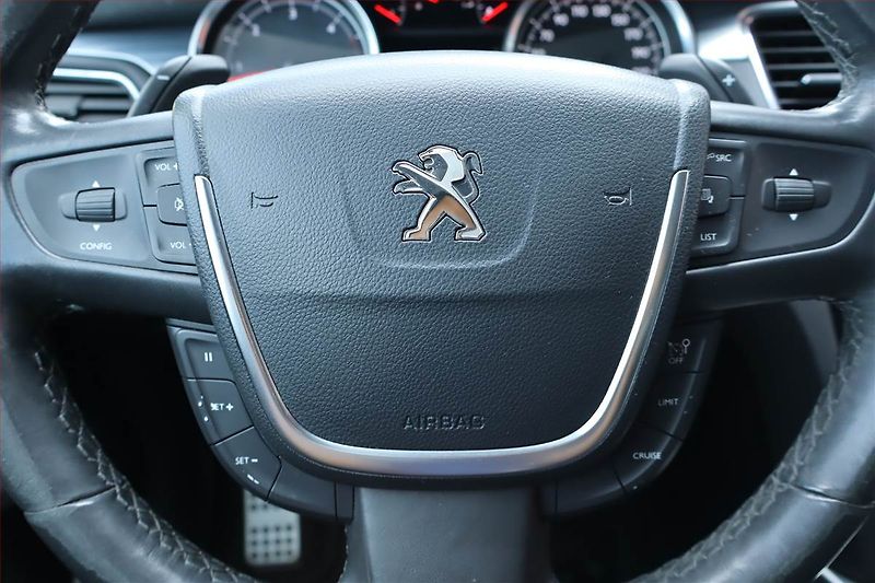 Peugeot 508 (2014) 2.2 HDi, Automat, Serv.kniha - fotka 21 z 25