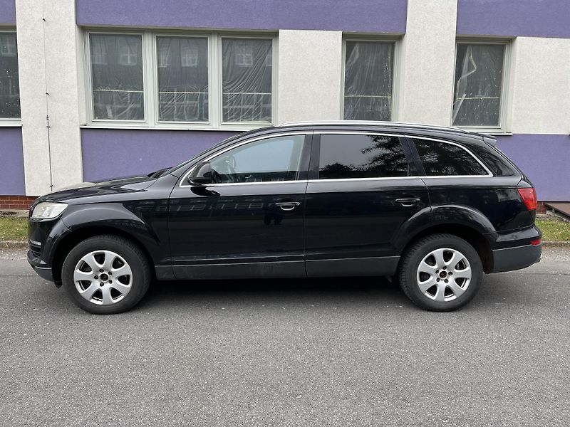 Audi Q7 3,0 TDI V6 Quattro - fotka 2 z 34