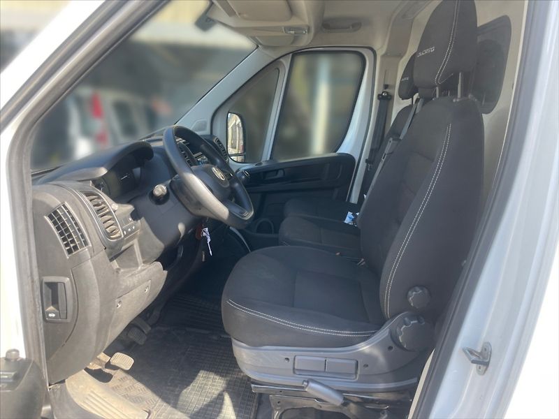Fiat Ducato 2,2 MTJ 140 33 L3H2 4d - fotka 7 z 11