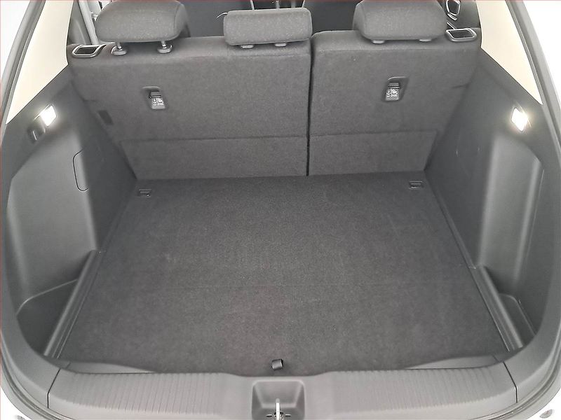 Honda HR-V (2023) e:HEV 1.5 i-MMD - fotka 14 z 21
