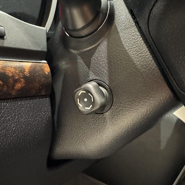 Toyota Land Cruiser (2013) - fotka 14 z 33