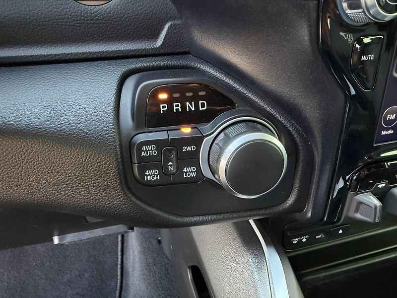 Dodge RAM (2019) +HEMI+ROUGH COUNTRY+ - fotka 18 z 22