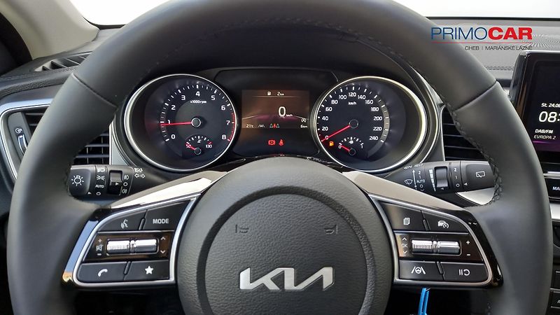 Kia Ceed SW (2024) 1,5 T-GDi TOP 7DCT Business - fotka 17 z 21