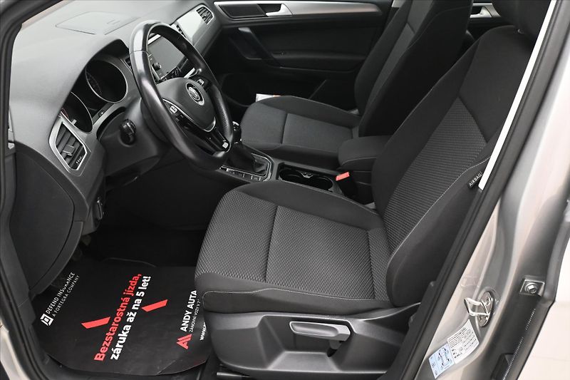 Volkswagen Golf Sportsvan 1,6 TDI 85 kW Navi Záruka až 5 - fotka 13 z 27
