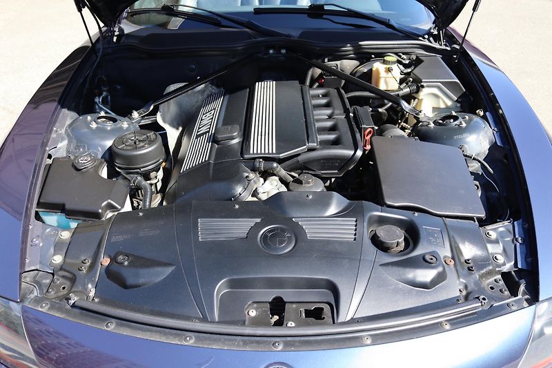 BMW Z4 BMW Z4 Roadster 2.5i (141 kW)  - fotka 46 z 48