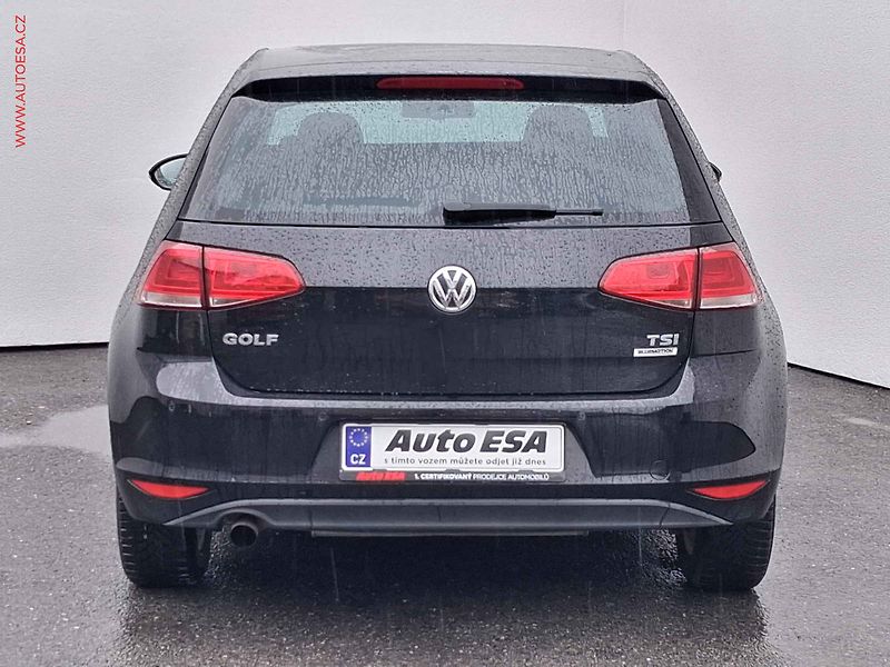 Volkswagen Golf (2014) 1.2 TSi, CUP, +alu kola - fotka 5 z 16