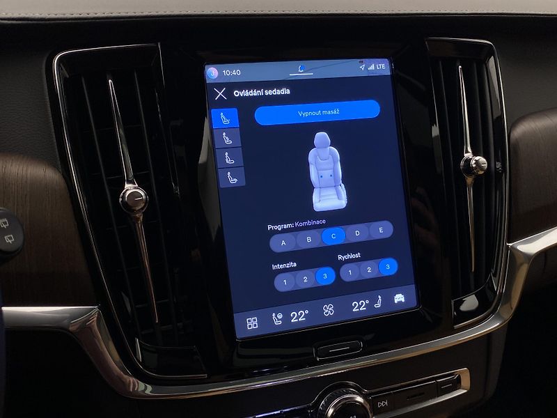 Volvo V90 CC B5 AWD ULTIMATE AUT  - fotka 63 z 66