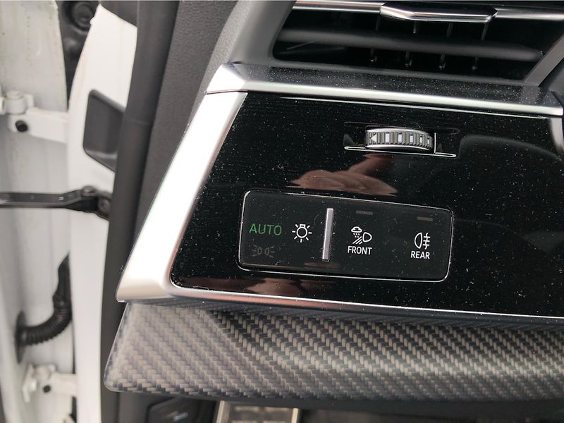 Audi Q8 3,0 - fotka 16 z 30