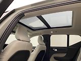 Volvo XC40 B4 DARK ULTRA AUT CZ - náhled 32