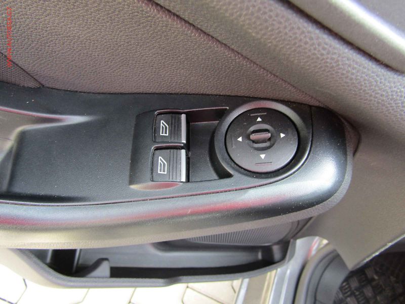 Ford Fiesta (2015) 1.2i, ČR, AC - fotka 11 z 17