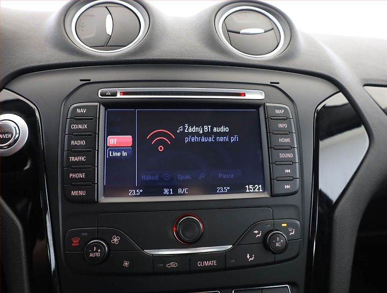 Ford Mondeo (2013) Titanium 2.2 TDCi, Navi - fotka 12 z 19
