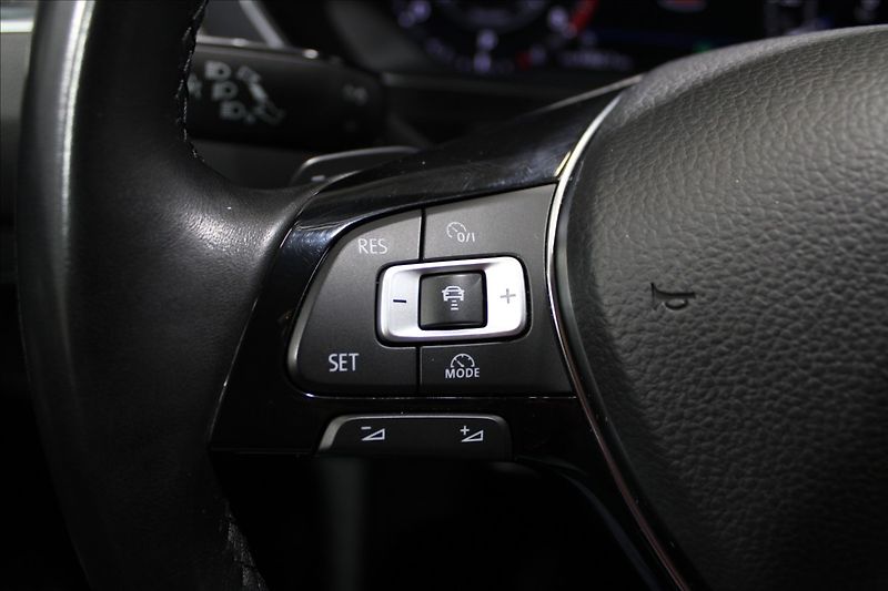 Volkswagen Tiguan Allspace 2,0 TSI ALL 4M DSG R-line - fotka 18 z 33