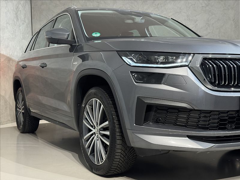 Škoda Kodiaq 2,0 TDi  DSG 4x4 L&K Virtual L - fotka 5 z 49