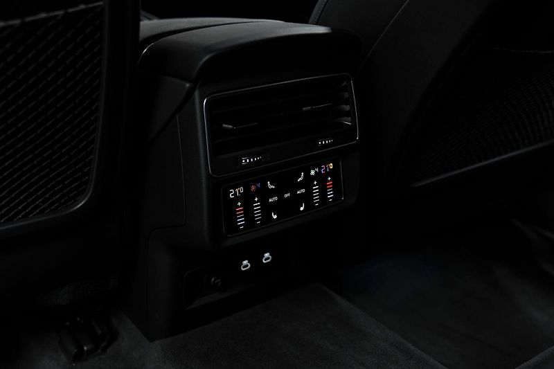 Audi SQ8 - fotka 19 z 21