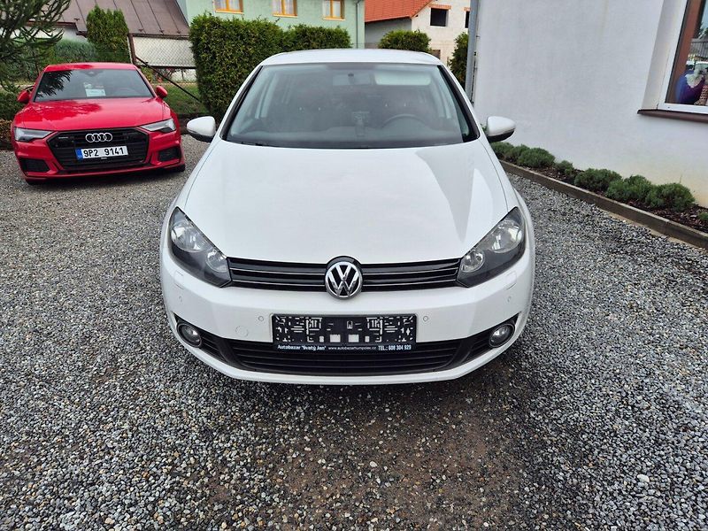 Volkswagen Golf (2012) 1.2 TSi - fotka 10 z 30